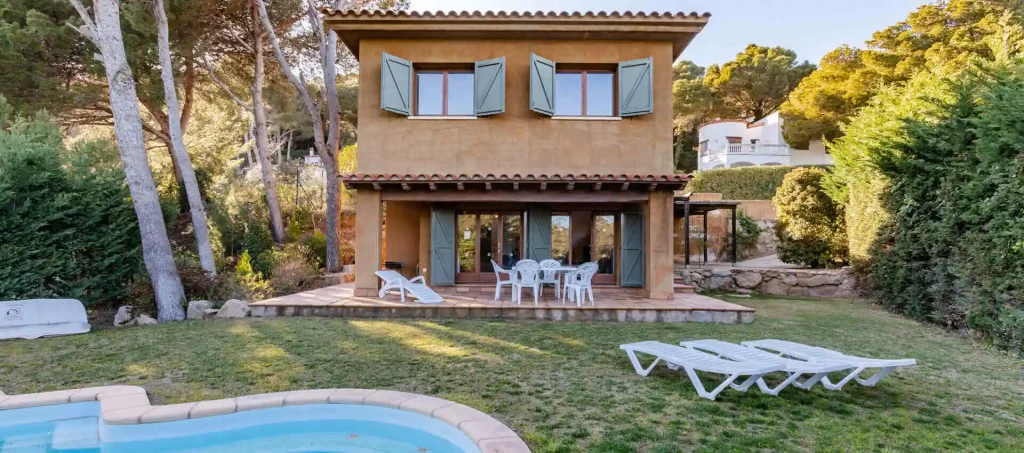 location villa begur
